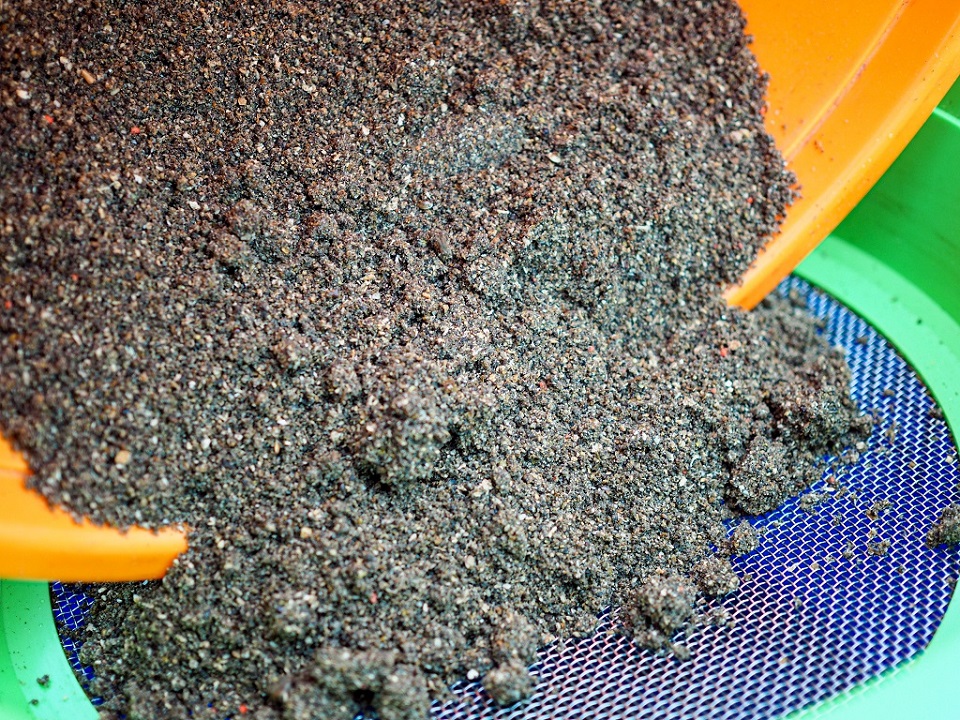 Super Feeder + F1 Dark